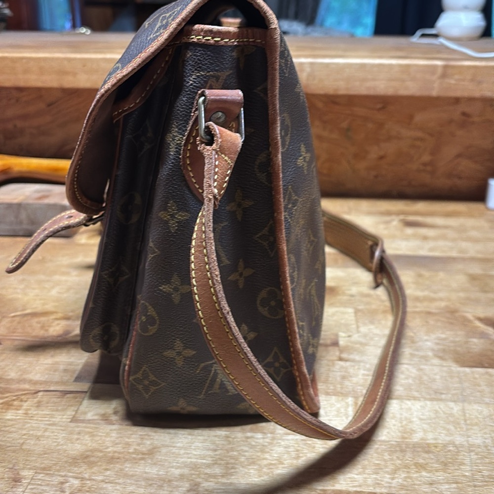 Louis Vuitton Monogram Canvas Messenger Bag in Brown and Tan - Picture 8 of 13